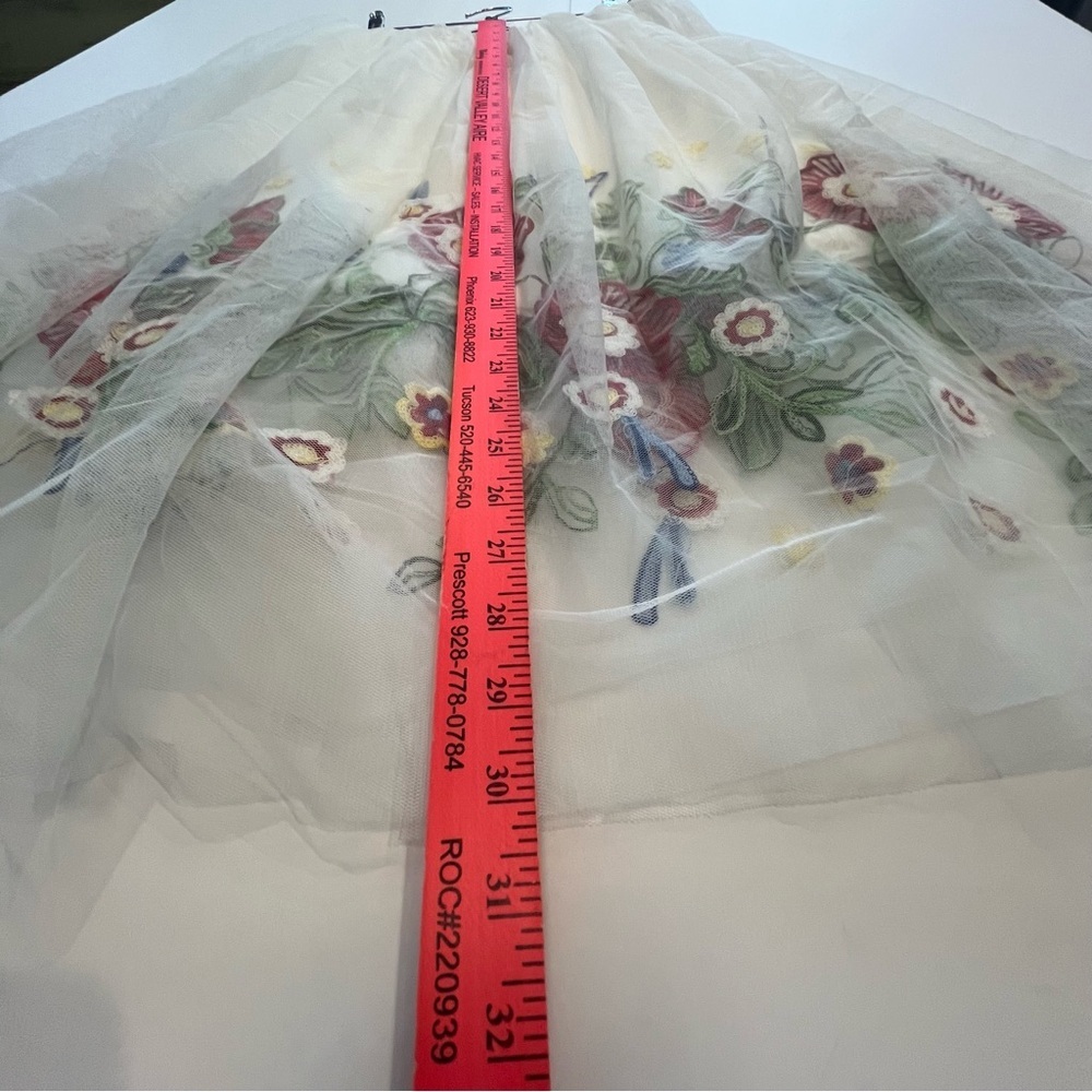 Vintage Skirt Midi White Tulle Sheer Whimsical Festival Embroidered Floral Artsy - Picture 9 of 11